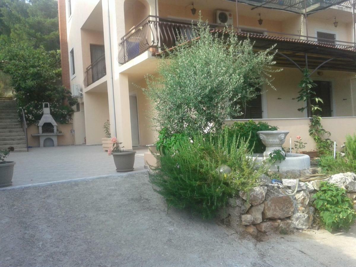 Apartments Antonio Stari Grad  Exterior foto